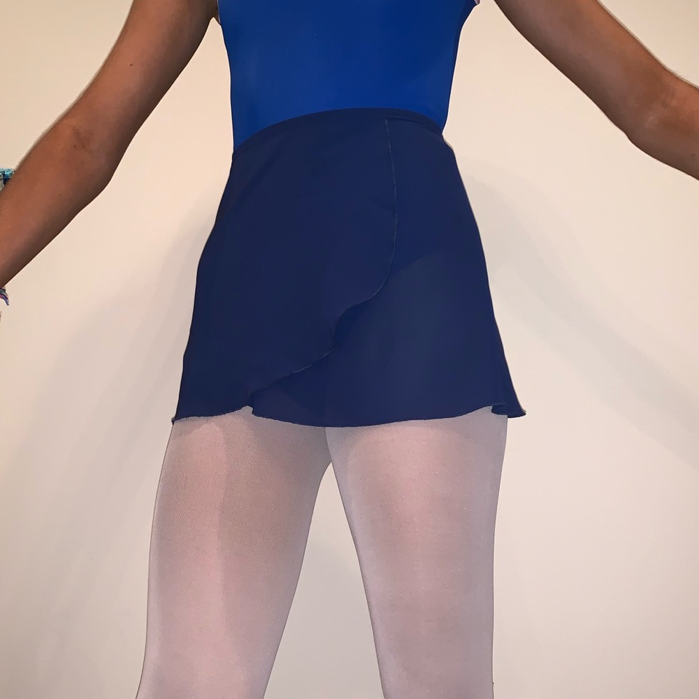 BLUE MIRELLA BALLET WRAP SKIRT IN GREAT CONDITION